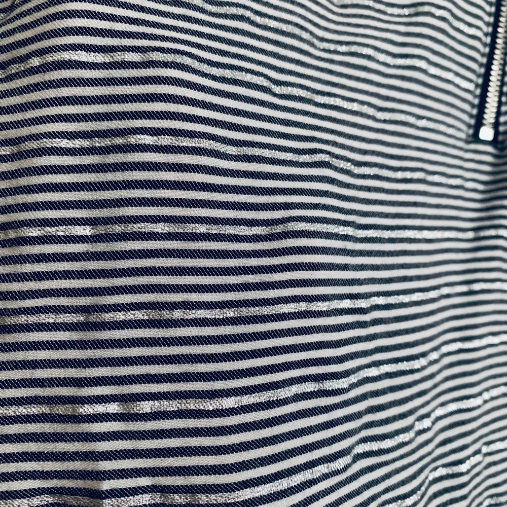 Express Blouse - Picture 2 of 5